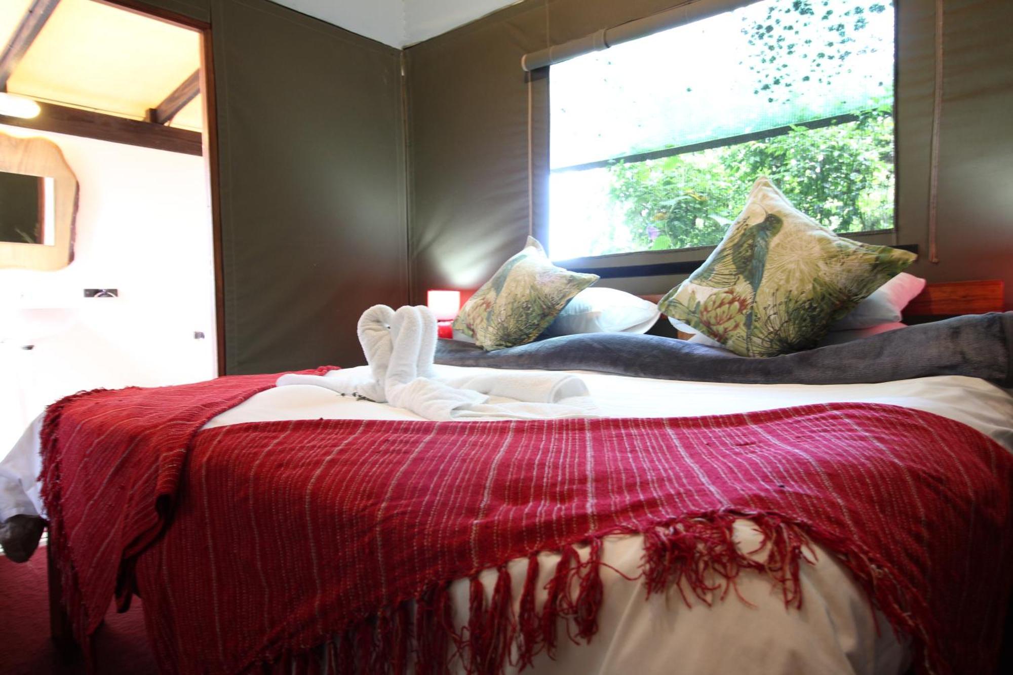 Mali Boutique Lodge & Tube 'N Axe Budget Accommodation Стормсрівер Номер фото